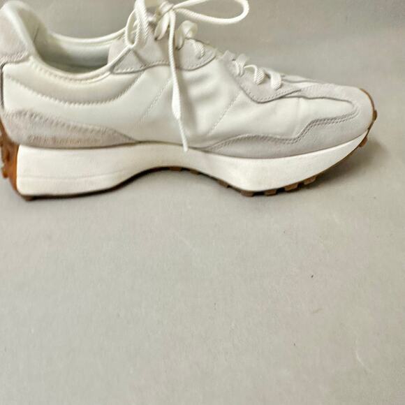 New Balance 327 Off White Moonbeam Leopard Beige Cream Suede Women's Size‎ 9 - Picture 15 of 16